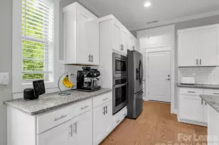 572 Sweet Birch Park Ln, Black Mountain, NC 28711 - Photo 12