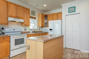 192 Buzzards Pl, Lake Lure, NC 28746 - Photo 20