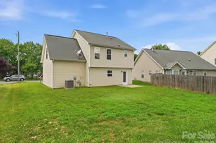 908 Lakehill Rd, Charlotte, NC 28214 - Photo 38