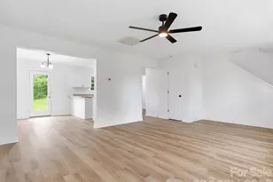 908 Lakehill Rd, Charlotte, NC 28214 - Photo 6