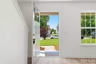 908 Lakehill Rd, Charlotte, NC 28214 - Photo 4