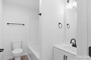908 Lakehill Rd, Charlotte, NC 28214 - Photo 26