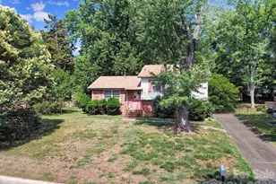 6010 Red Carriage Ln, Charlotte, NC 28212 - Photo 2