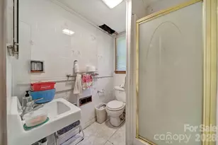 6010 Red Carriage Ln, Charlotte, NC 28212 - Photo 14