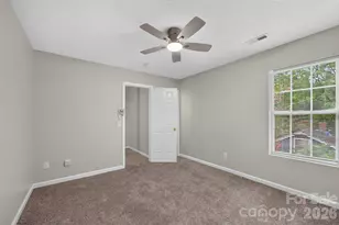 1057 19th St NE, Hickory, NC 28601 - Photo 28