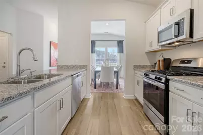 4016 Juno Drive, Charlotte, NC 28215 - Photo 12
