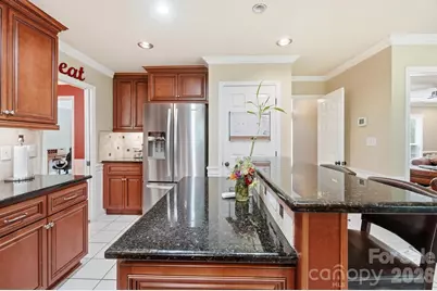 201 Wainsley Place, Matthews, NC 28105 - Photo 18