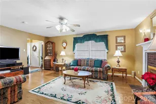 140 Eastwood Dr, Statesville, NC 28625 - Photo 4