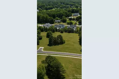 22038 Endor Way, Davidson, NC 28036 - Photo 2
