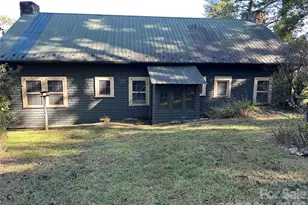 16 Osborn Knob Rd, Little Switzerland, NC 28749 - Photo 8
