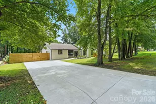 1136 Grace Meadow Dr, Mooresville, NC 28115 - Photo 4