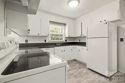 4221 Bridgewood Lane, Charlotte, NC 28226 - Photo 6