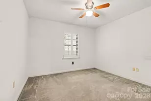 4221 Bridgewood Ln, Charlotte, NC 28226 - Photo 12