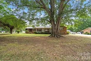 816 Clinton Ave, Lancaster, SC 29720 - Photo 2