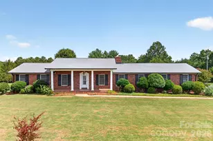 3040 E Maiden Rd, Maiden, NC 28650 - Photo 1