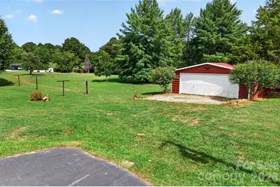 3040 E Maiden Road, Maiden, NC 28650 - Photo 6
