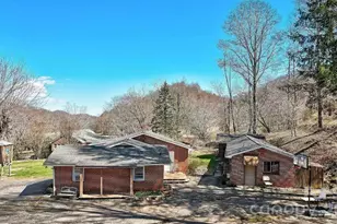 2541 Dellwood Rd, Waynesville, NC 28786 - Photo 2