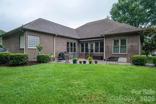725 Hanna Woods Dr, Cramerton, NC 28032 - Photo 40