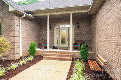 725 Hanna Woods Drive, Cramerton, NC 28032 - Photo 4