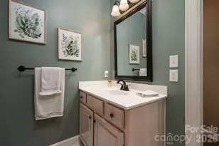 725 Hanna Woods Dr, Cramerton, NC 28032 - Photo 26