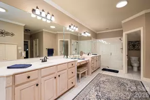 725 Hanna Woods Dr, Cramerton, NC 28032 - Photo 34