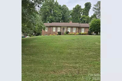 1671 Kensington Circle, Newton, NC 28658 - Photo 1