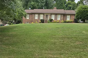 1671 Kensington Cir, Newton, NC 28658 - Photo 1