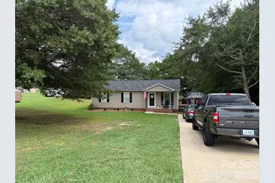 213 Darth Maul Drive, Grover, NC 28073 - Photo 2