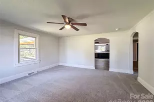 164 E Waterlynn Rd, Mooresville, NC 28117 - Photo 6