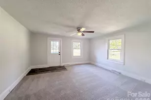 164 E Waterlynn Rd, Mooresville, NC 28117 - Photo 4