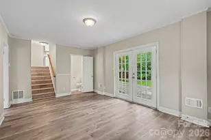 6601 Lynfield Dr, Charlotte, NC 28212 - Photo 6