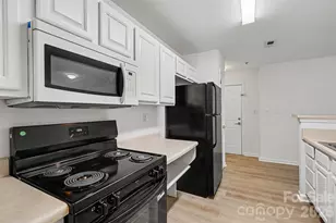 9849 Campus Walk Ln, Charlotte, NC 28262 - Photo 16