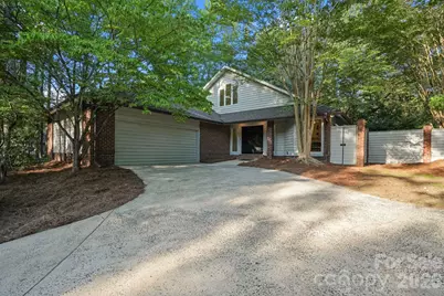 6301 Saddlebrook Court, Charlotte, NC 28226 - Photo 2