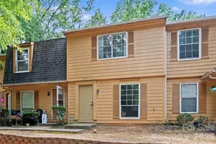 3959 Briarhill Dr, Charlotte, NC 28215 - Photo 2