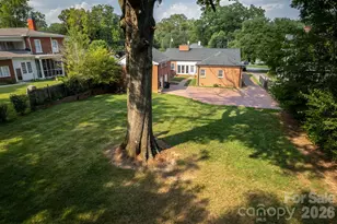 11 Kings Mountain St, York, SC 29745 - Photo 8