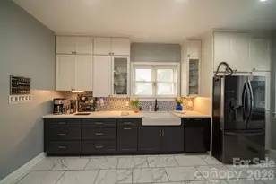 11 Kings Mountain St, York, SC 29745 - Photo 16