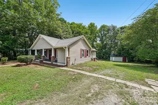 35 Marsh Ave, Wadesboro, NC 28170 - Photo 12
