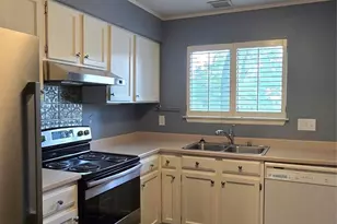 3001 Heathstead Place, Charlotte, NC 28210 - Photo 2