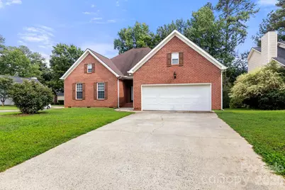 331 Market Hall Place, Rock Hill, SC 29732 - Photo 2