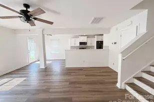 3220 Capitol Dr, Charlotte, NC 28208 - Photo 6