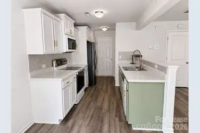 3220 Capitol Drive, Charlotte, NC 28208 - Photo 4