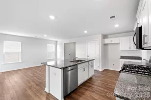 218 Lauren Ln, Hendersonville, NC 28792 - Photo 8