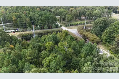 8335 Victoria Lake Drive, Waxhaw, NC 28173 - Photo 10