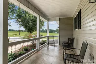 11 Cathy Ct, Hendersonville, NC 28792 - Photo 6