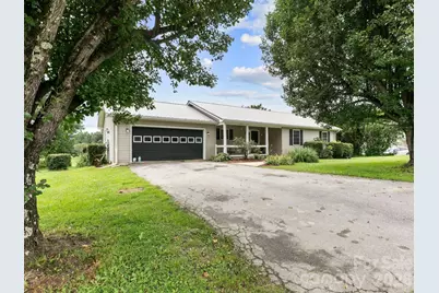 11 Cathy Court, Hendersonville, NC 28792 - Photo 4