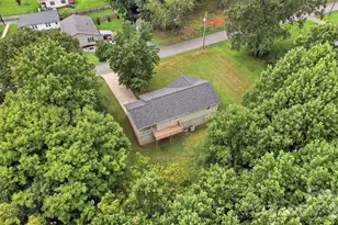 106 N Arlington Ave, Jonesville, NC 28642 - Photo 28