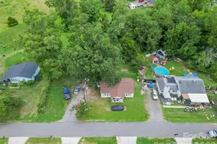 2223 Mingus Cabin Ln, Charlotte, NC 28214 - Photo 4
