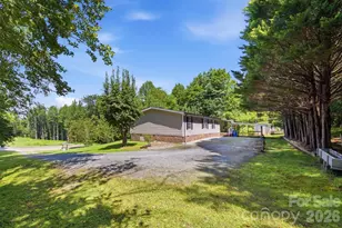 3006 Reba Cardwell Ln, Lenoir, NC 28645 - Photo 8