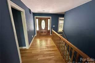 880 W Rochester Dr, Cashiers, NC 28717 - Photo 8