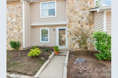 104 Heritage Parkway, Fort Mill, SC 29715 - Photo 2